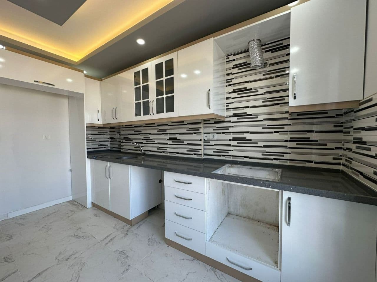 Квартира в Мерсине, Турция, 120 м², фото 2