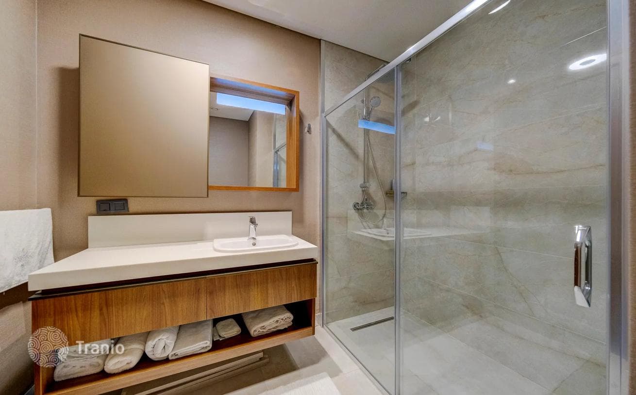 3-Bedroom Apartment with 4 Bathrooms in Sariyer, Istanbul