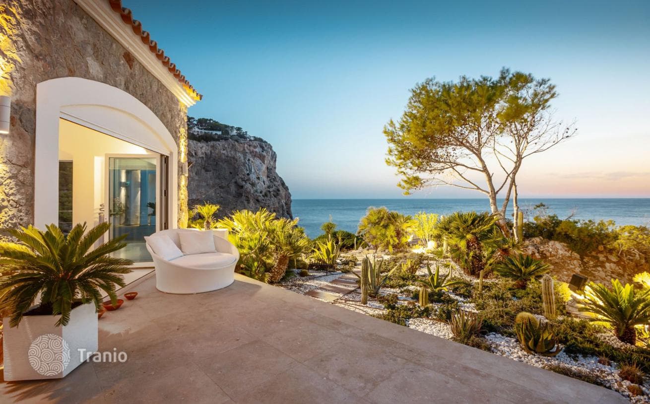 3-Bedroom Villa with Sea View in Port Andratx, Mallorca, photo 4