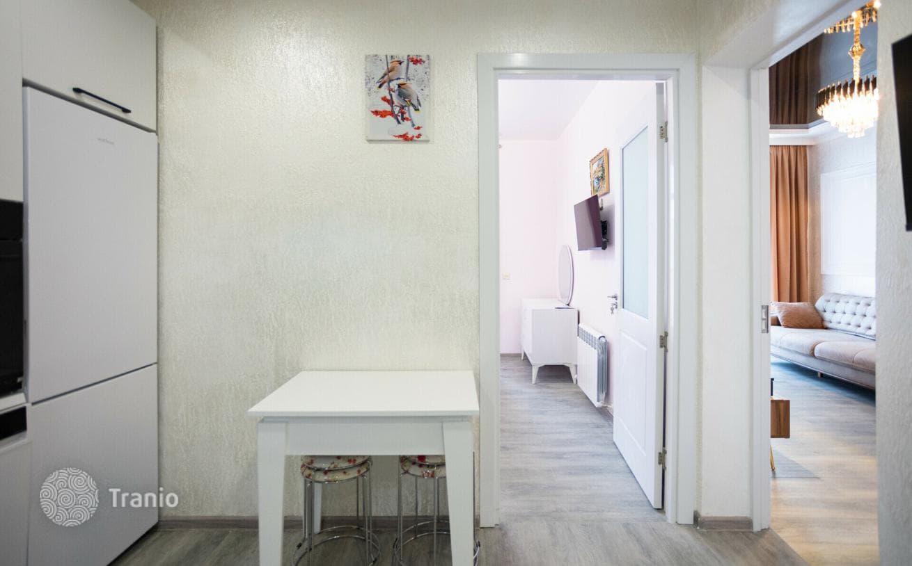 1-Bedroom Apartment with Sea and City Views in Batumi, photo 4