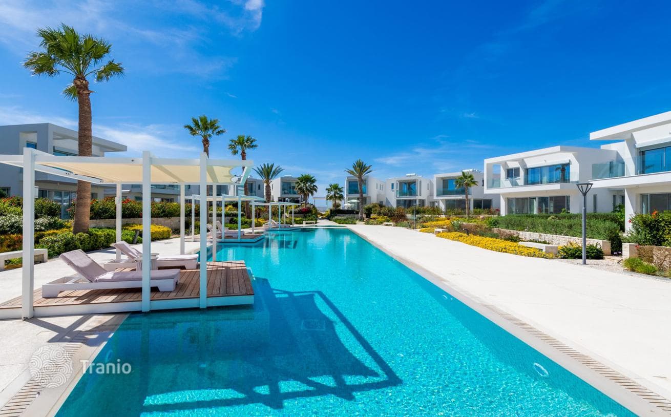 3-Bedroom Villa with Private Pool in Coral Bay, Paphos, photo 5
