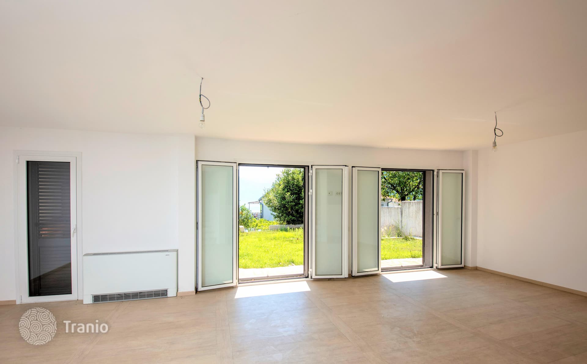 2-Bedroom Villa with Roof Pool in Morinj, Kotor, photo 2