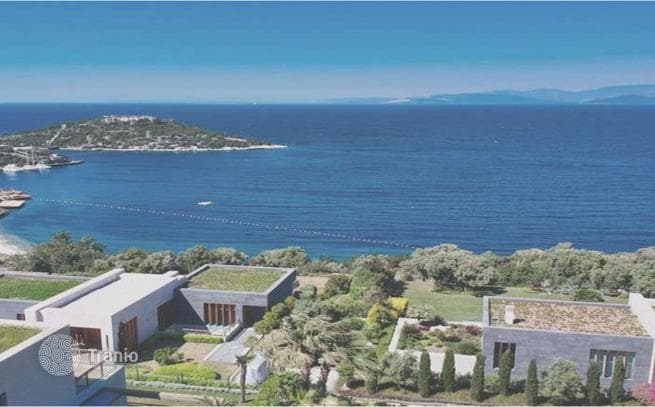 6-Bedroom House with 1,500 m² Land in Bodrum