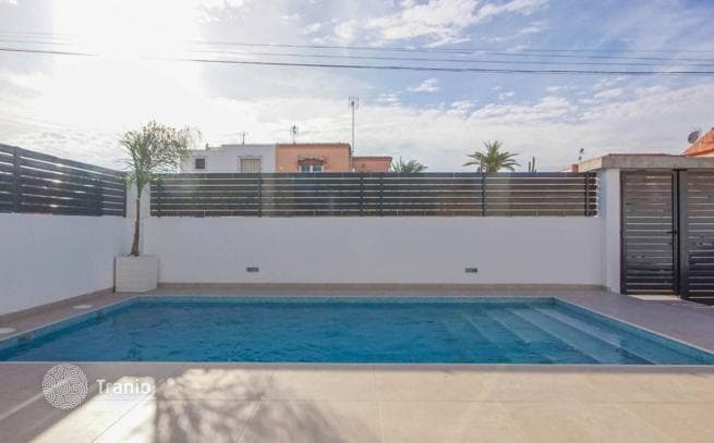3-комнатная вилла 135 м² в Торревьехе, Испания, фото 2