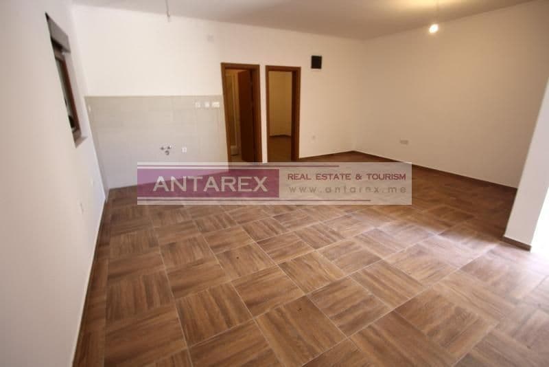 Апартаменты в Херцег-Нови, Черногория, 47 м², фото 2