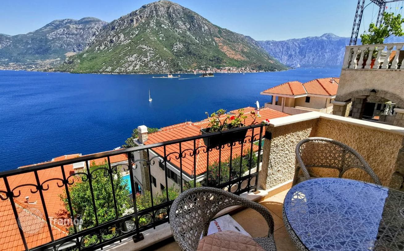 2-Bedroom Apartment in Kotor, Montenegro, photo 4