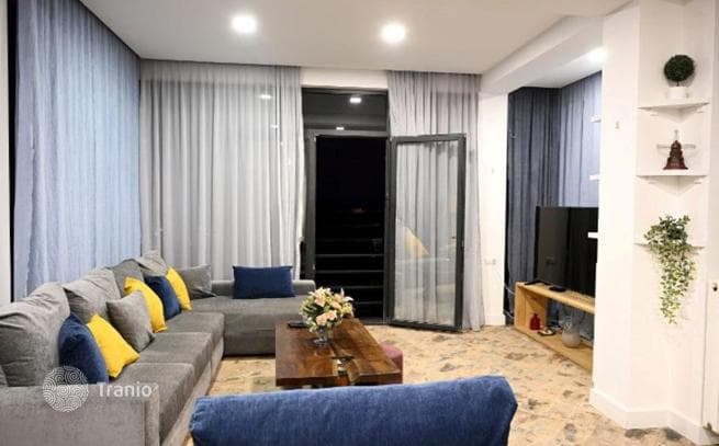 4-Bedroom House 450 m² in Tbilisi, photo 2