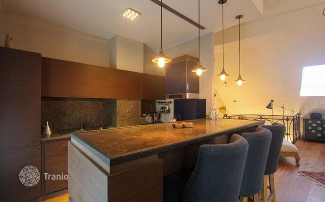 2-Bedroom Duplex Apartment with Terrace in Old Town Budva, photo 4