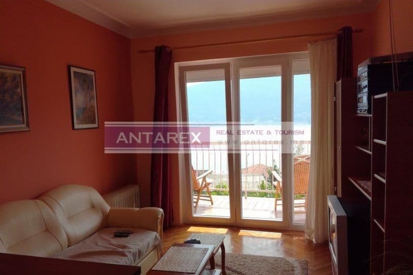 Апартаменты в Херцег-Нови, Черногория, 75 м², фото 2