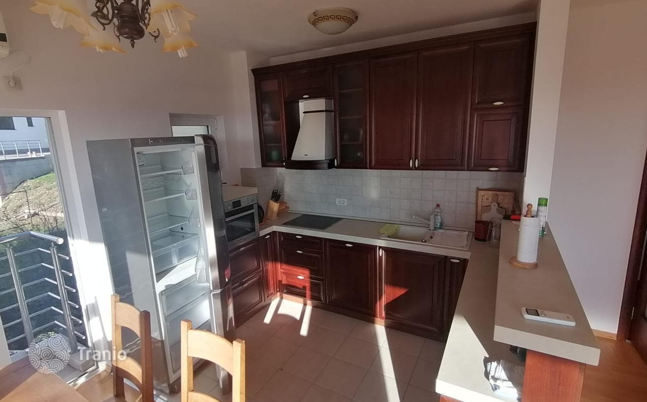 2-Bedroom Apartment with Sea View in Becici, Budva, photo 2