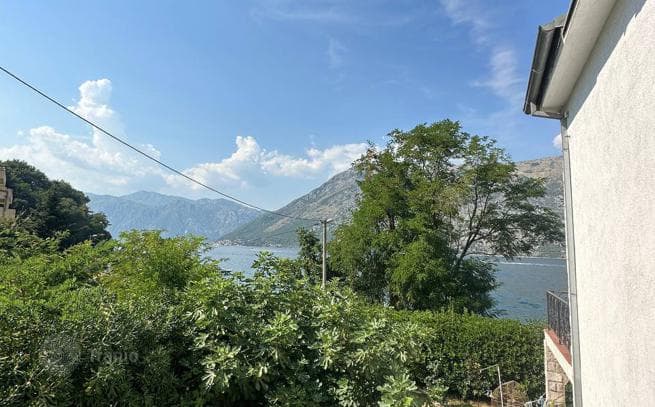 3-Story Mediterranean-Style Beachfront House in Stoliv, Kotor, photo 2