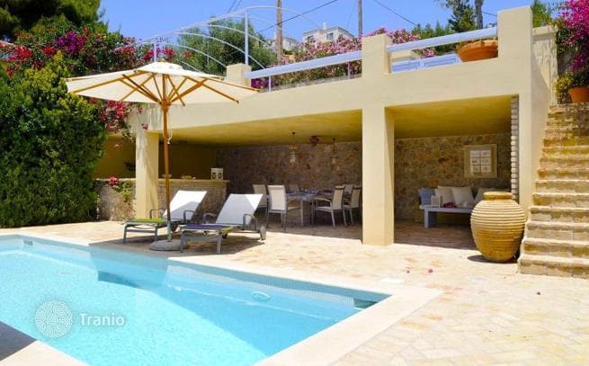 3-Bedroom Villa with Private Pool, Garden and Sea View in Kranidi, Peloponnese, photo 2