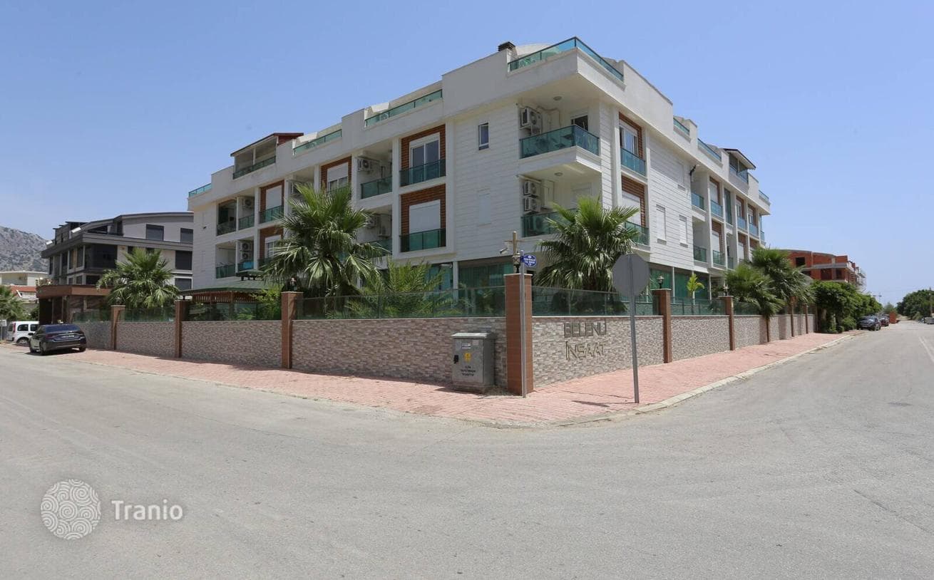 2-Bedroom Apartment with Shared Pool Near the Beach in Konyaalti, Antalya