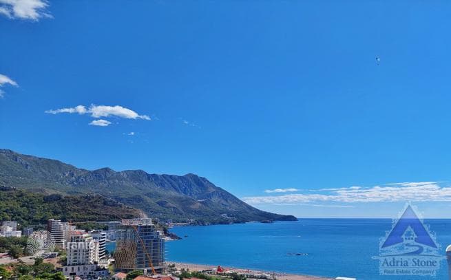 1-Bedroom Apartment with Sea View in Becici, Budva, photo 4