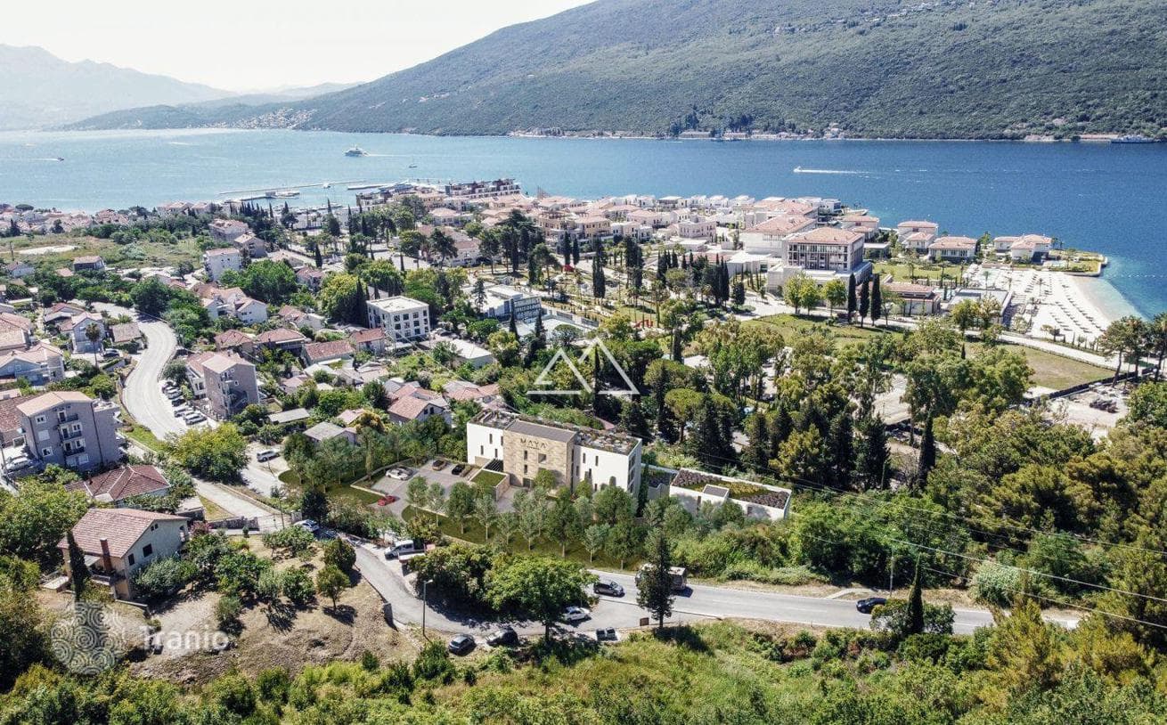 1-Bedroom Apartment with Sea View in Herceg Novi, Montenegro, photo 2