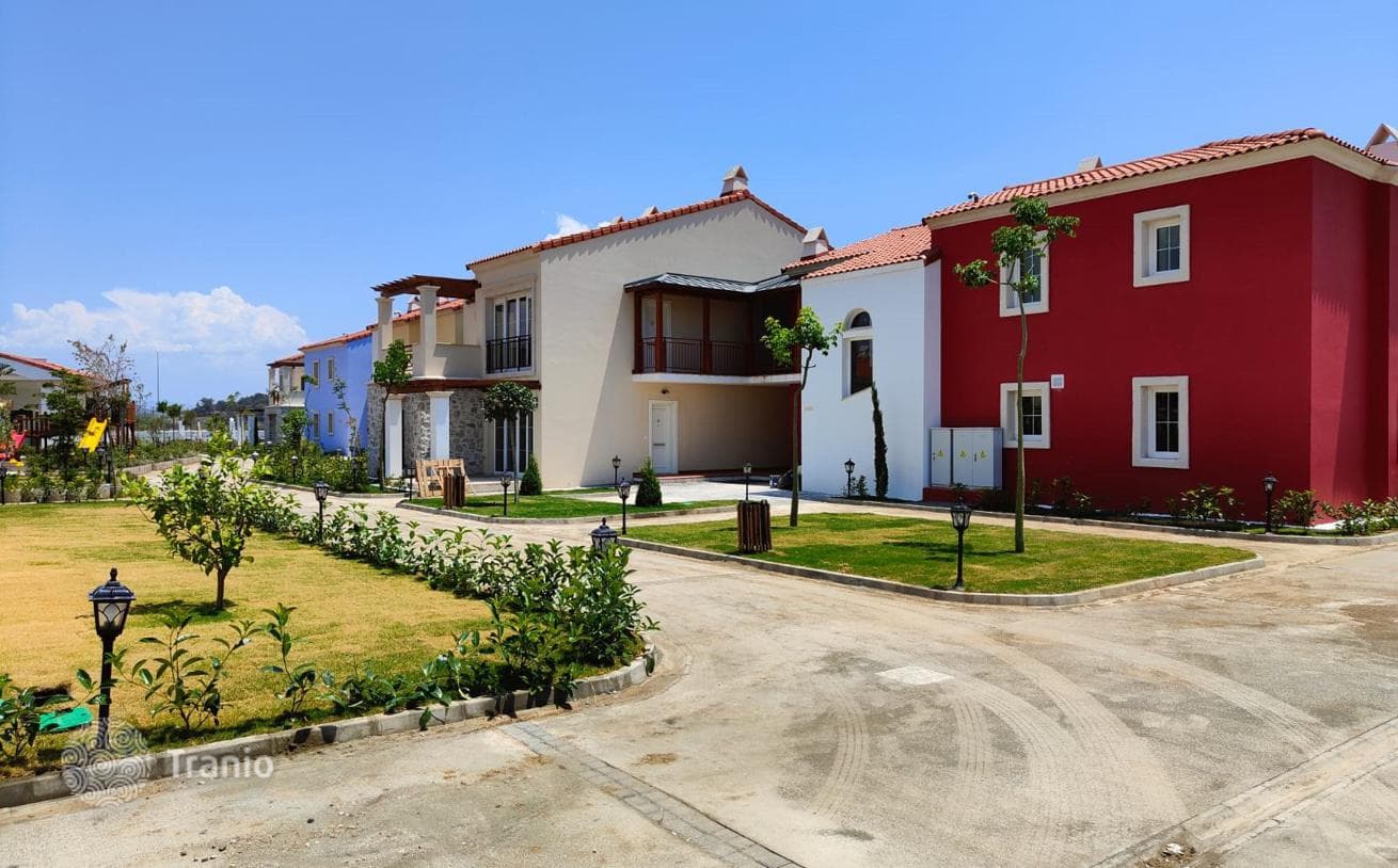 Modern Apartments with Shared Pool Near the Beach, photo 3