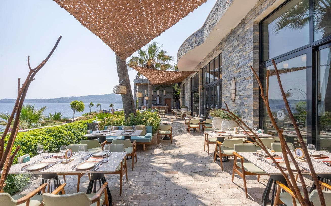 Furnished 5-Bedroom Beachfront Villa in Bodrum, Turkey, photo 3