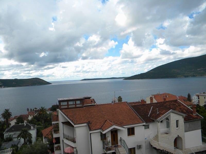 Квартира в Херцег-Нови, Черногория, 64 м², фото 3