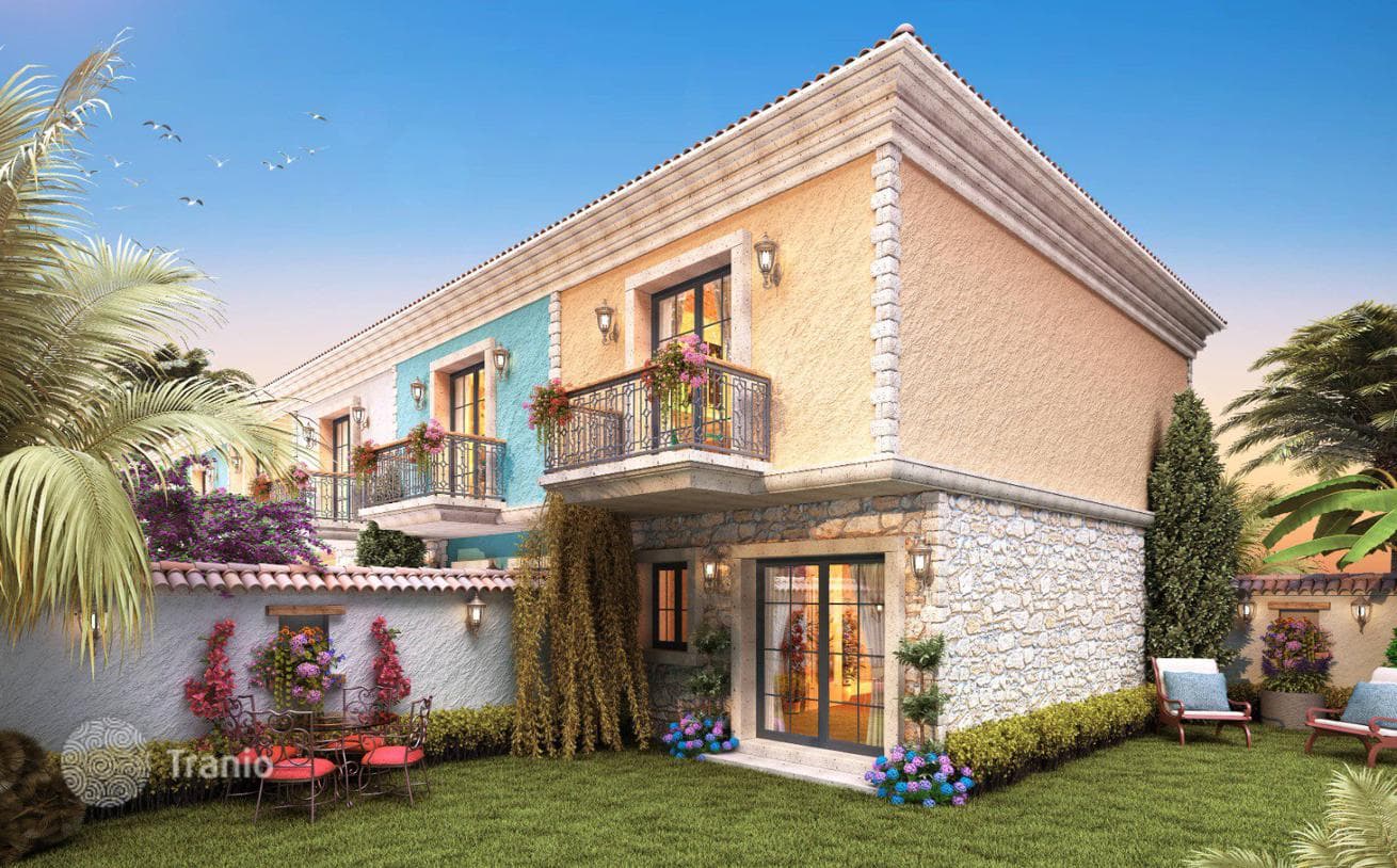New Townhouses 800 m from the Beach in Batumi