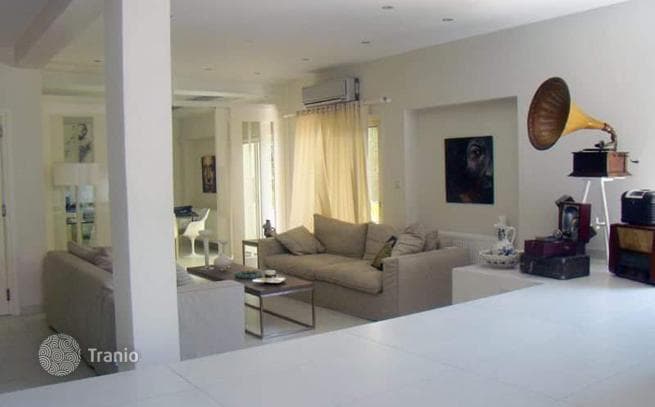 2-Bedroom Furnished Villa Near the Beach in Limassol, Cyprus