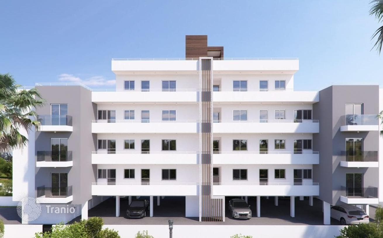 2-Bedroom Apartment in Paphos, Cyprus, photo 2