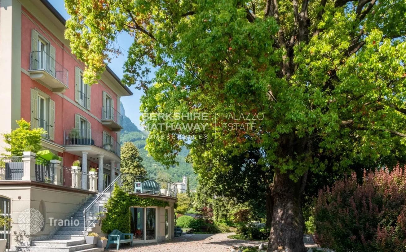 11-Bedroom Villa on Lake Como, photo 4