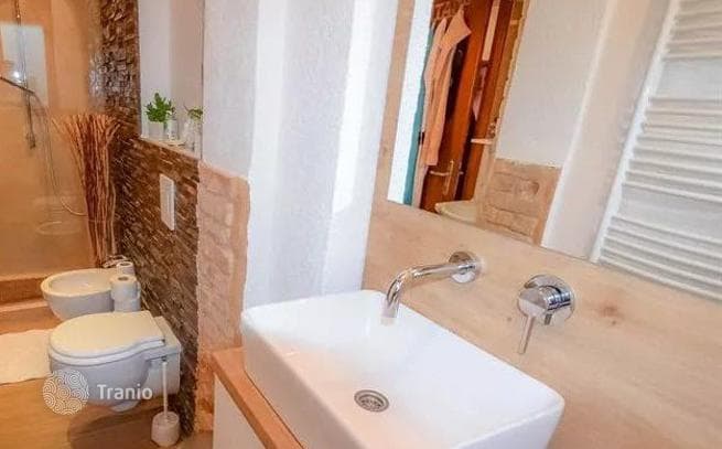 2-Bedroom Furnished Apartment with Patio in Herceg Novi, photo 5