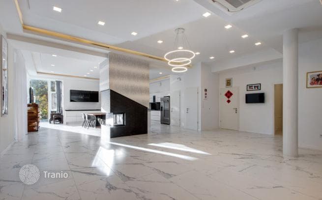 7-комнатный дом в городе 800 м² в Районе II, Венгрия, фото 2
