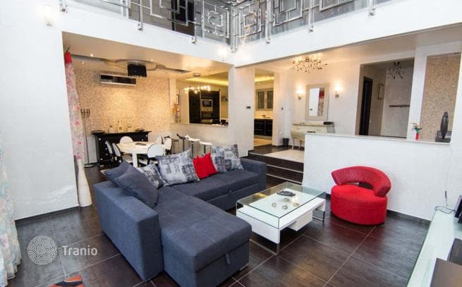 4-Bedroom Luxury Villa with Private Pool and Garage in Budva, photo 2