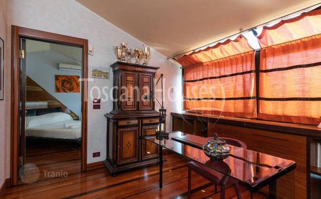10-комнатная вилла 650 м² в Ареццо, Италия, фото 4