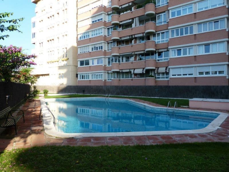 Квартира в Барселоне, Испания, 130 м²