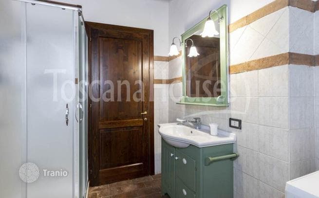 8-комнатная вилла 490 м² в Сиене, Италия