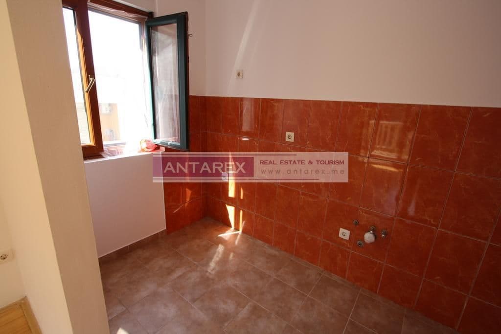 Апартаменты в Херцег-Нови, Черногория, 47 м², фото 3