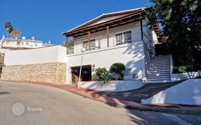 4-комнатная вилла 352 м² в Бенальмадене, Испания, фото 4