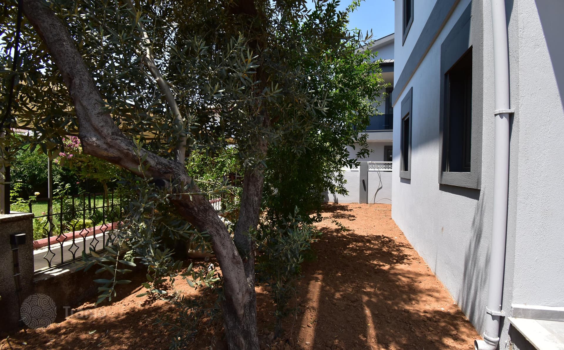 Villa with Garden and Terrace in Turkey, photo 3