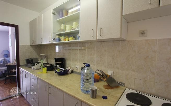 2-Bedroom Furnished Apartment with Terrace in Budva, photo 5