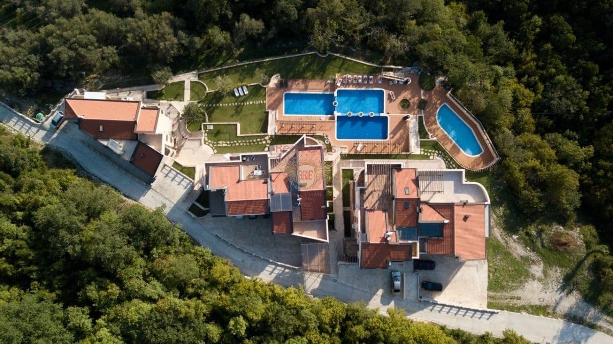 Квартира в Херцег-Нови, Черногория, 46 м², фото 4