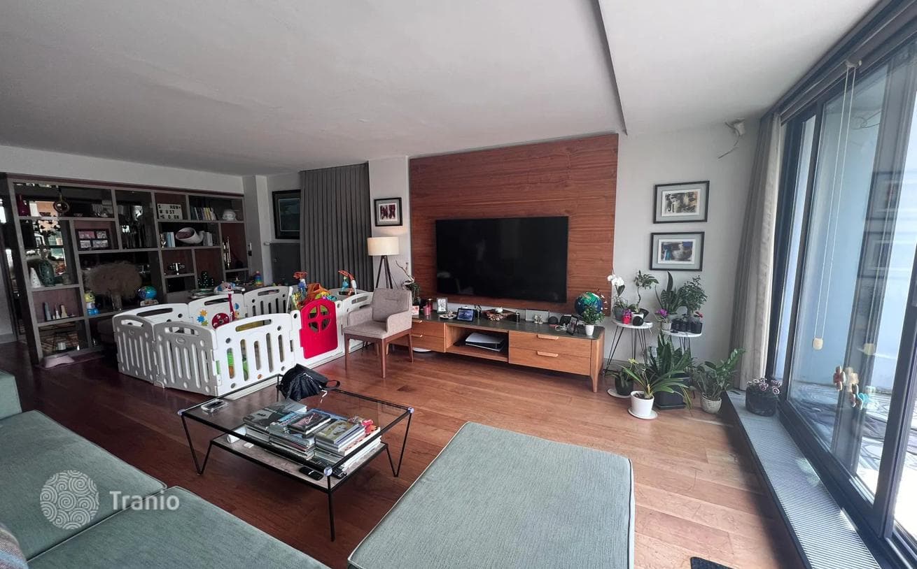 2-Bedroom Apartment in Sariyer, Istanbul, photo 2