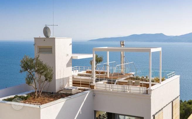 6-Bedroom Villa in Omis, Dalmatia, photo 4