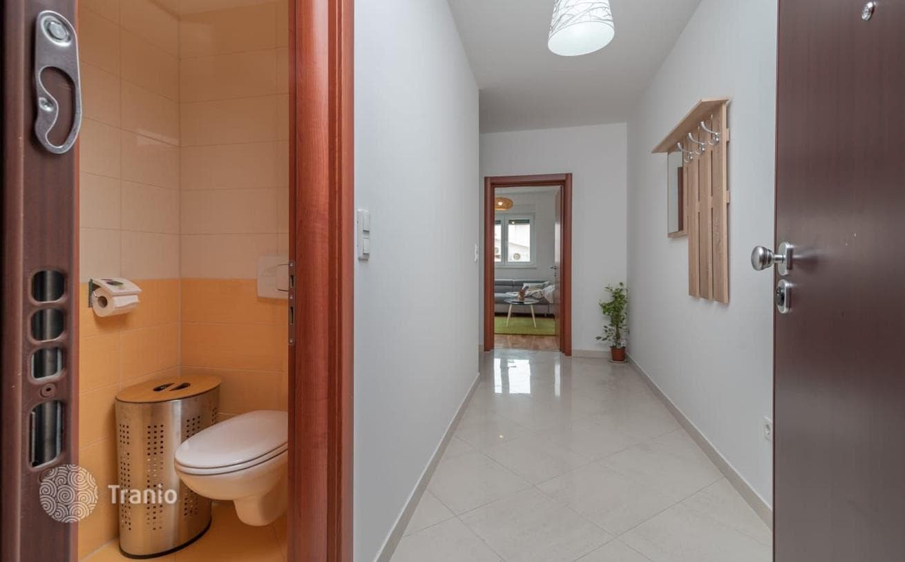 2-Bedroom Apartment in Trogir, Dalmatia, photo 2