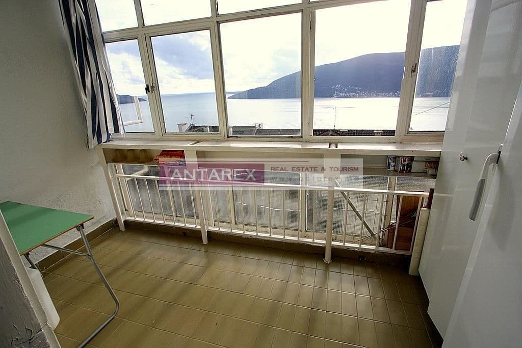 Апартаменты в Херцег-Нови, Черногория, 50 м², фото 2