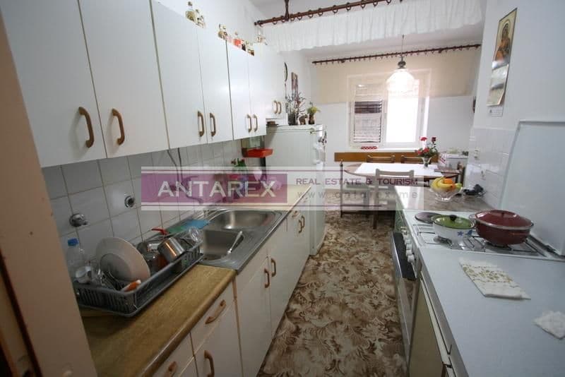 Апартаменты в Херцег-Нови, Черногория, 84 м², фото 2