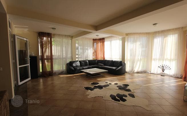 Furnished 4-Bedroom Villa with Private Pool and Roof Terrace in Sutomoré, Budva