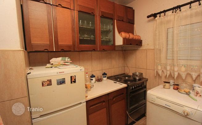 2-Bedroom Apartment with Mountain View in Budva, photo 4
