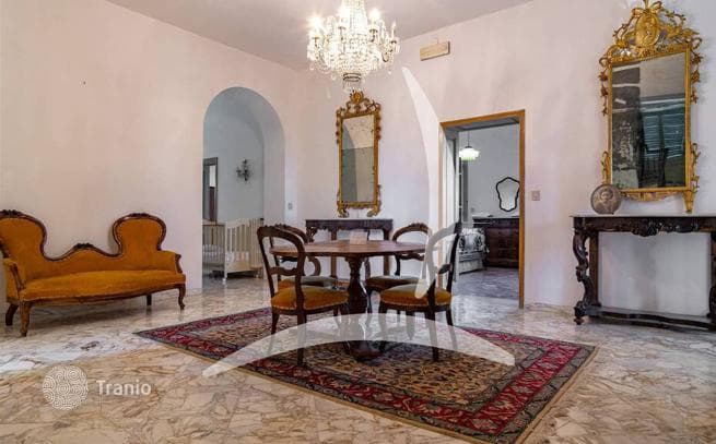 8-комнатная вилла 800 м² в Ареццо, Италия, фото 2