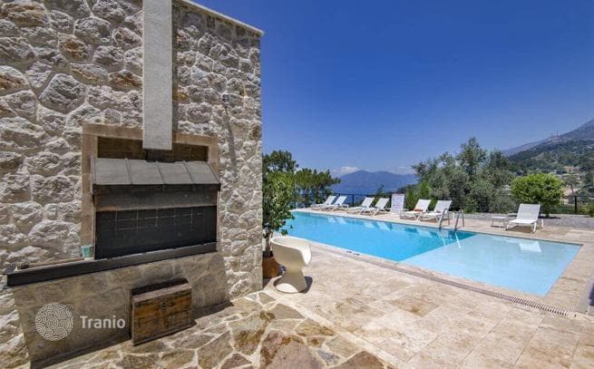 6-Bedroom House with Private Pool and Sea View in Fethiye
