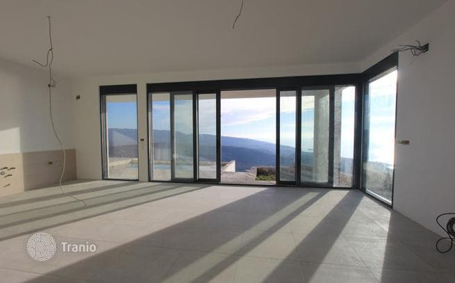2-Bedroom House with Panoramic Sea View in Dobrota, Budva