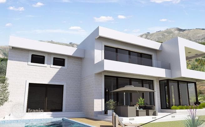 4-Bedroom Villa with Private Pool and Sea View in Blizikuce, Budva, photo 3