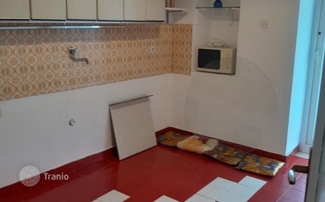 Spacious Apartment Needing Renovation in Pula, photo 3