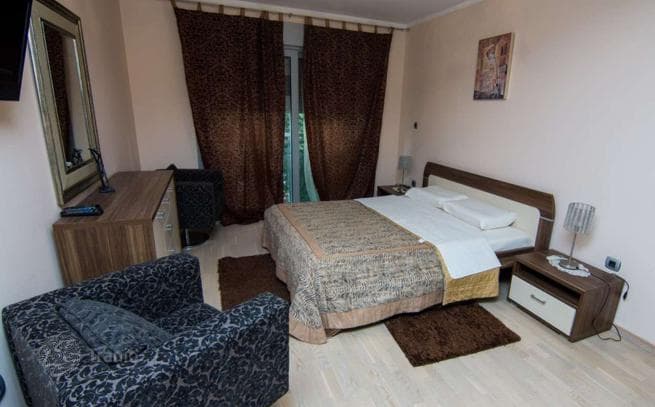 4-Bedroom Luxury Villa with Private Pool and Garage in Budva, photo 4